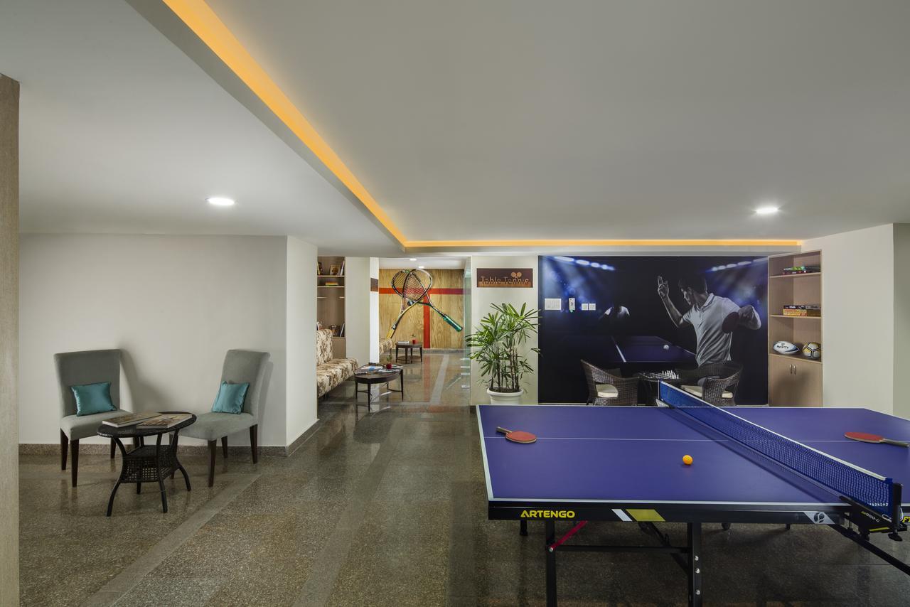 Sandal Suites By Lemon Tree Hotels Noida Exterior photo