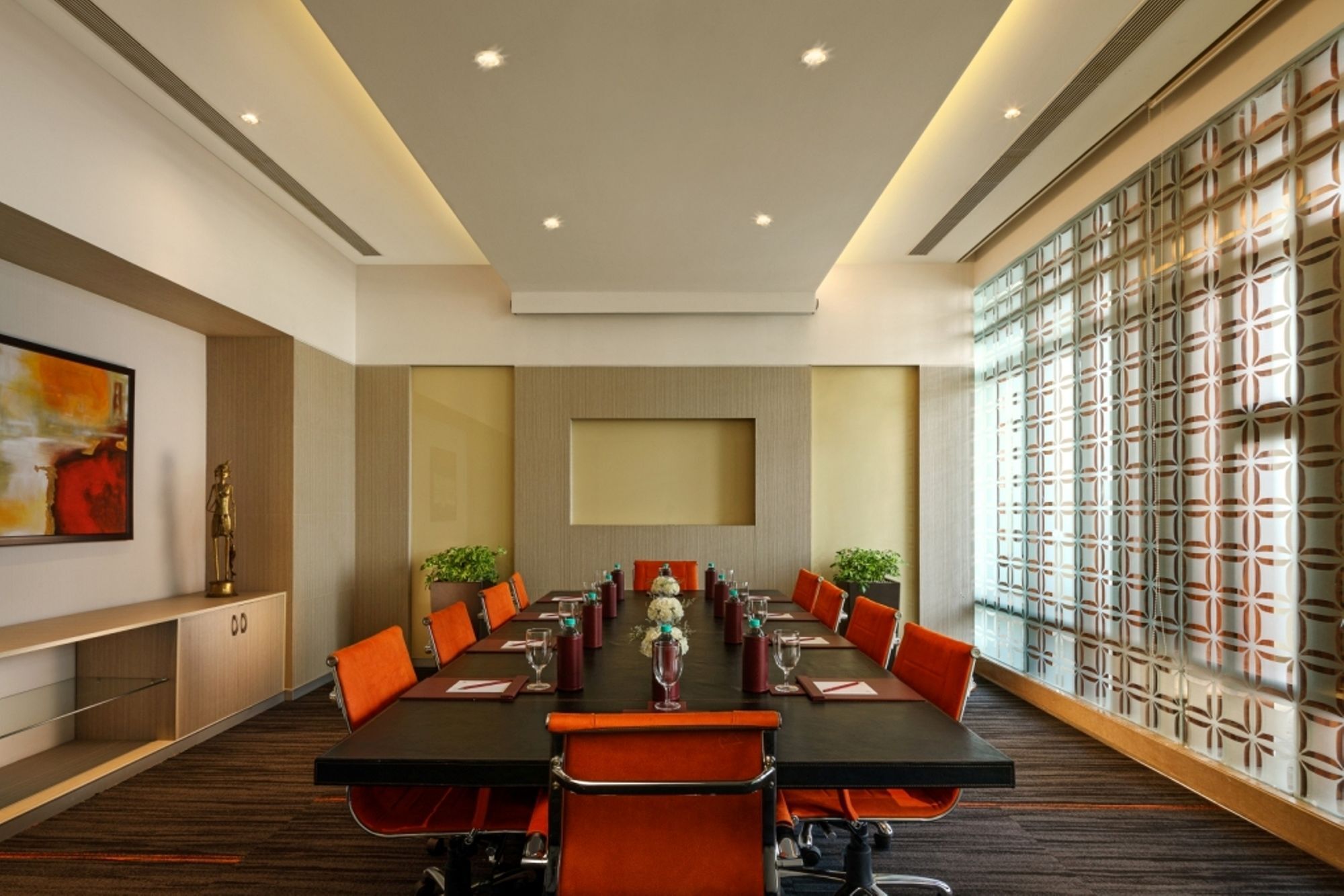 Sandal Suites By Lemon Tree Hotels Noida Exterior photo